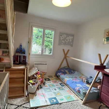 Maison Familiale Avec Jardin, Proche Paris Centre
